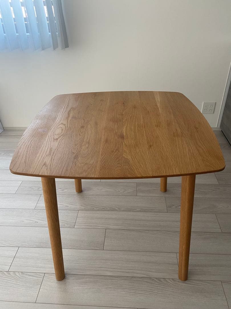 【週末限定お値下げ】unico SOLK ダイニングテーブル