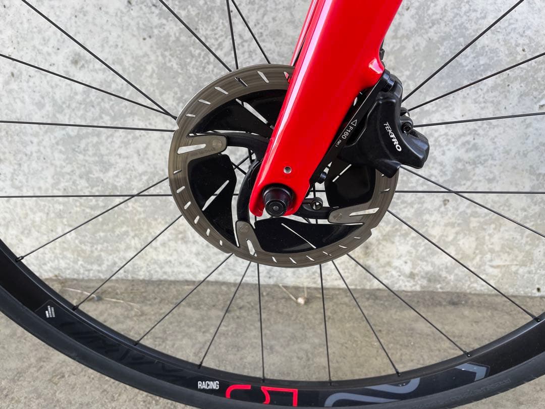 スペシャライズド　シラス　スポーツ　クロスバイク　油圧ディスクブレーキ