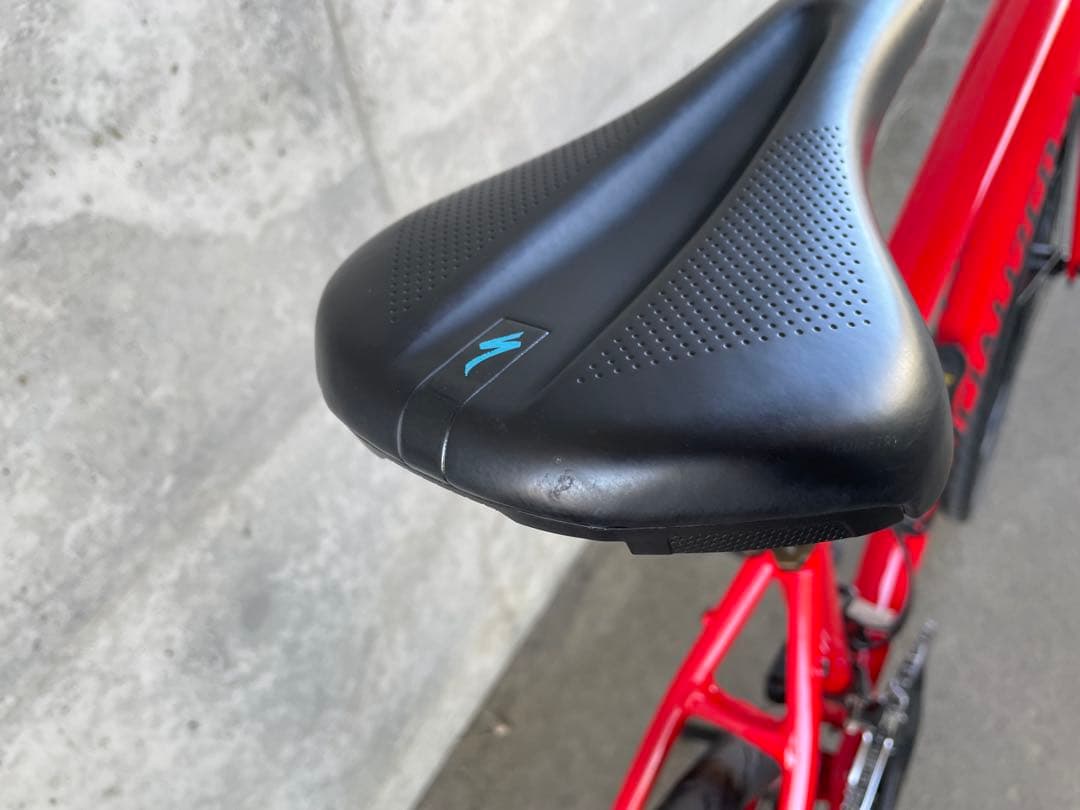 スペシャライズド　シラス　スポーツ　クロスバイク　油圧ディスクブレーキ