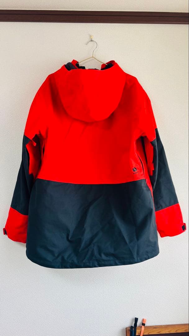 BONFIRE スノーボードジャケット　赤 防水素材 フード付き