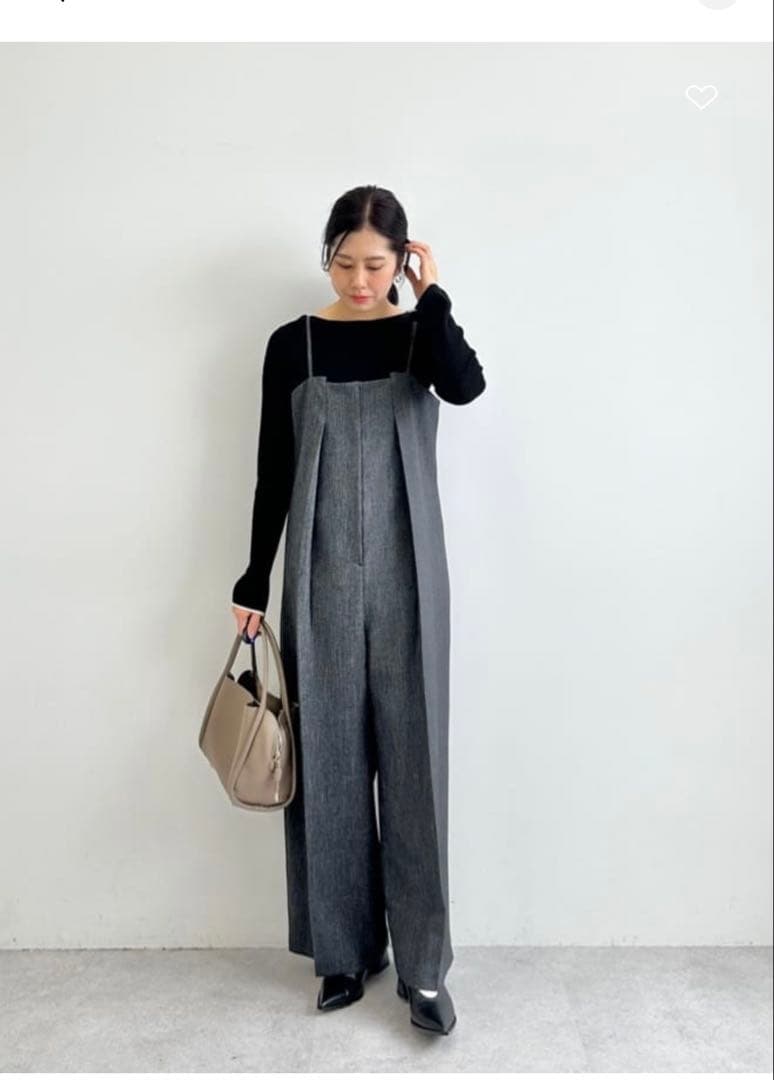 新品未使用タグあり＜EMMEL REFINES＞EM タックキャミ サロペット