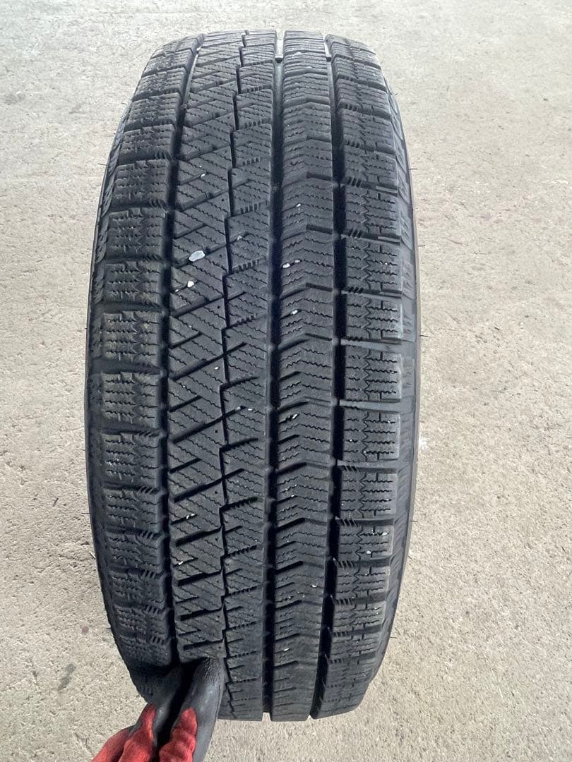 ✦送料込✦ブリヂストン　スタッドレスタイヤ　VRX2 195/65R15 2本