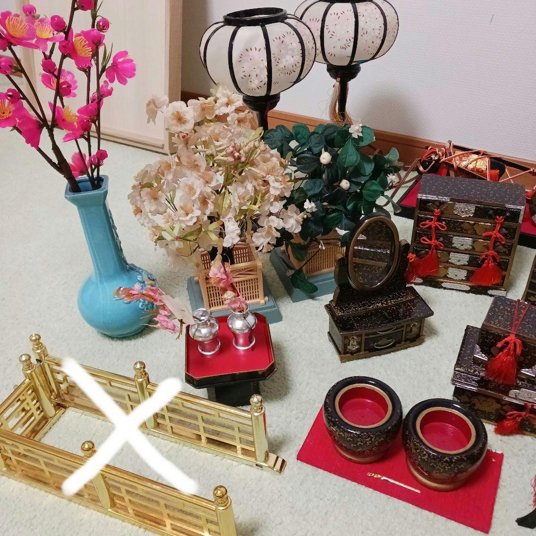 桐箱入り雛人形　七段飾り