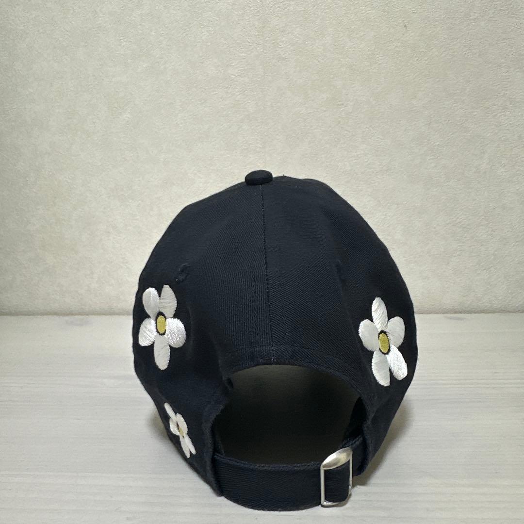 激レア‼️公式サイト店舗在庫なし！NYロゴ 花刺繍 ベースボールキャップ ネイビー