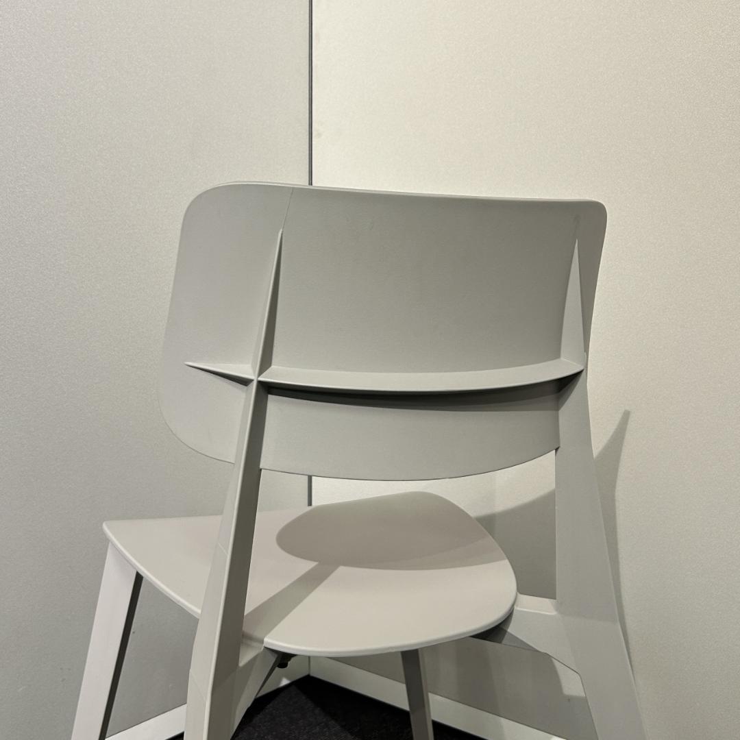【4脚セット】TOOU Stellar Chair スタッキングチェア