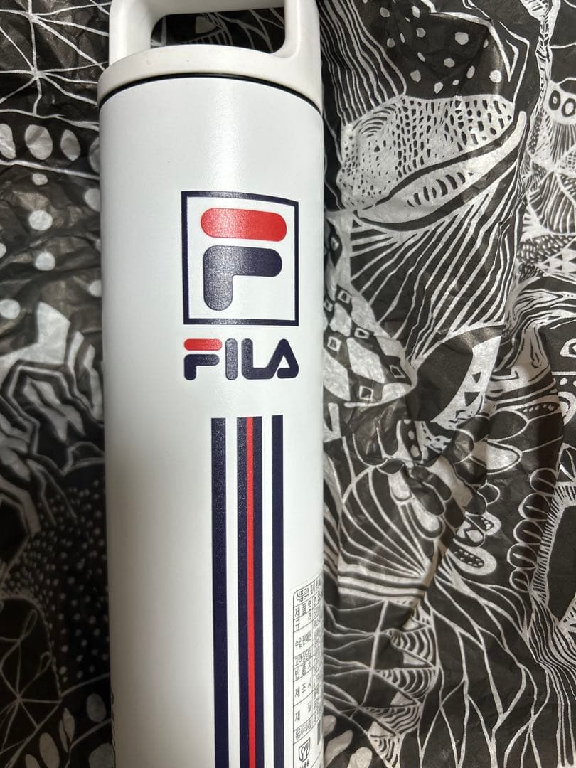 スターバックス FILA コラボ 水筒　韓国　スタバ　MIIR