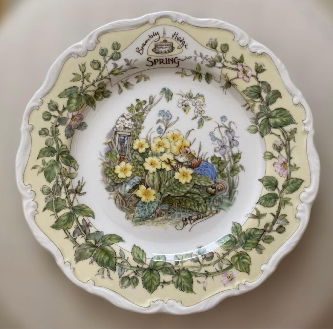 ロイヤルドルトン ブランブリーヘッジ　四季プレート 4枚セット 約21㎝