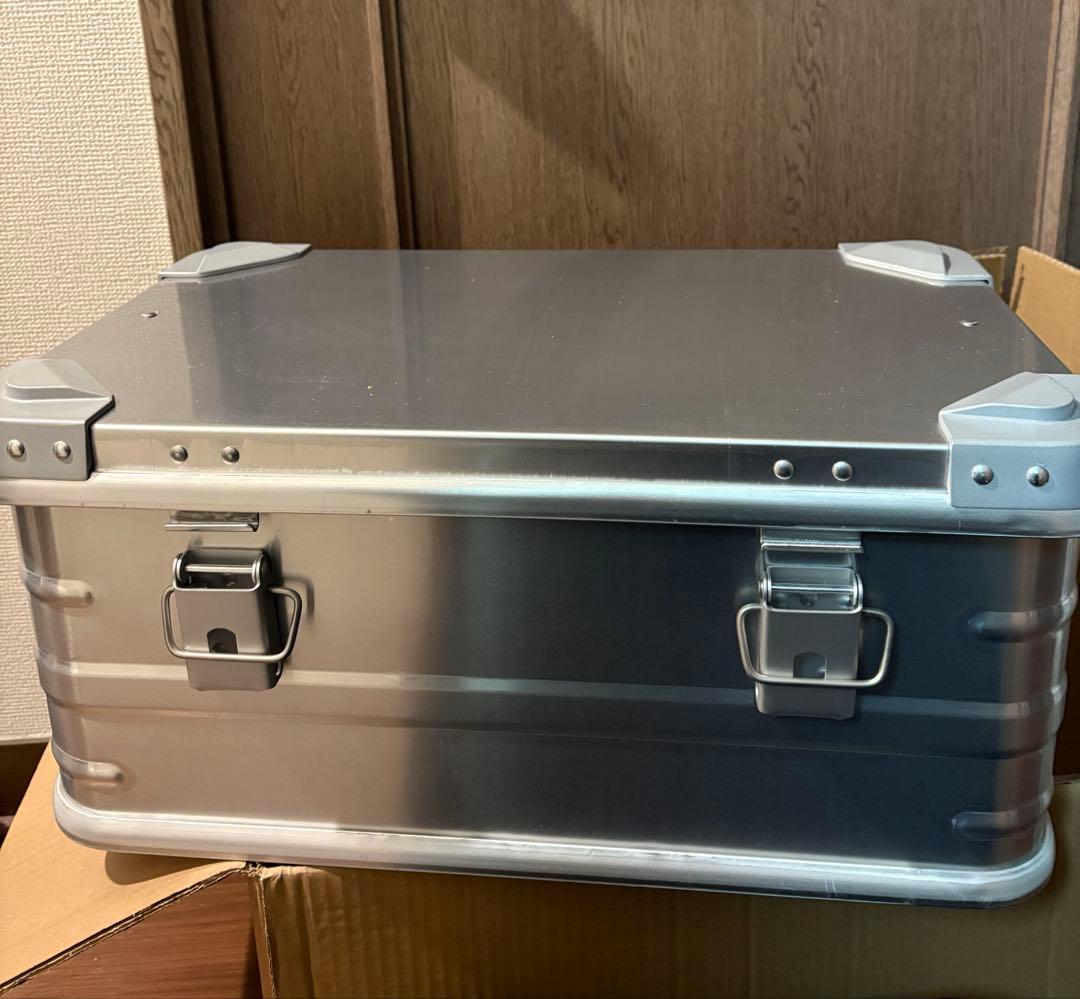 アルミコンテナ　キャンプ　アウトドア　新品