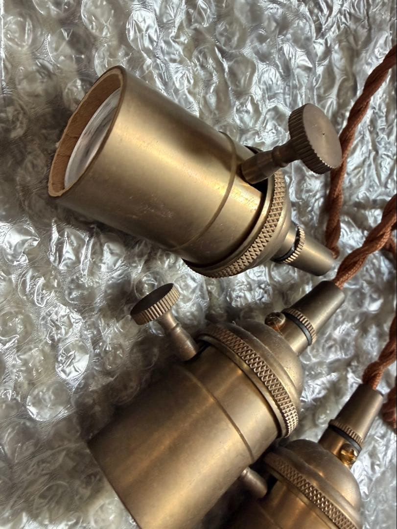 真鍮ペンダントライト　スイッチ付　ビンテージ裸電球エジソンライト　3個セット