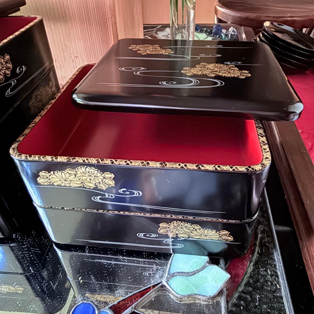 2208様感謝‼JAPAN輪島工房特製沈金『曲水菊づくし』輪島 五段重箱2枚蓋