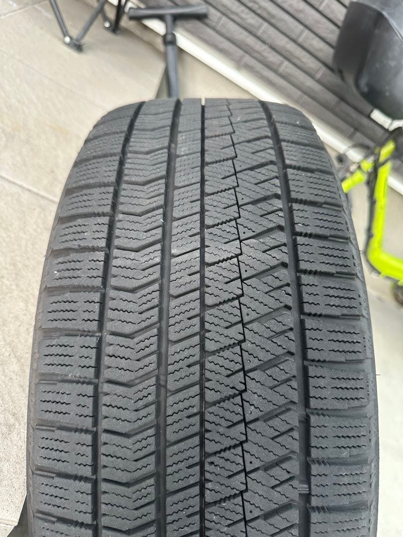 ヴェゼル 美品 18インチ スタッドレス タイヤ ホイール セット オデッセイ