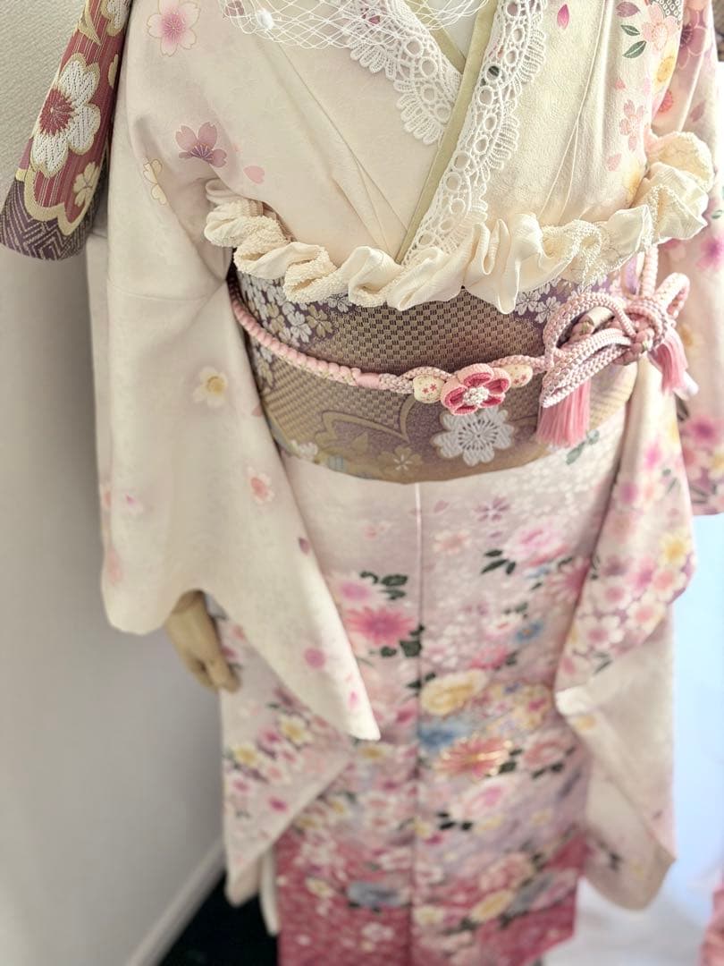 白地　ピンク柄　振袖フルセット