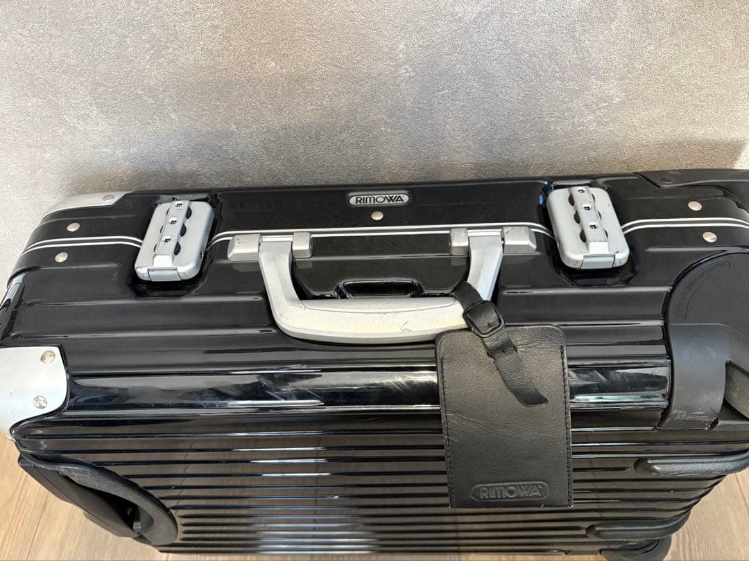 ここあ　RIMOWA ブラック キャリーケース　２輪　32L