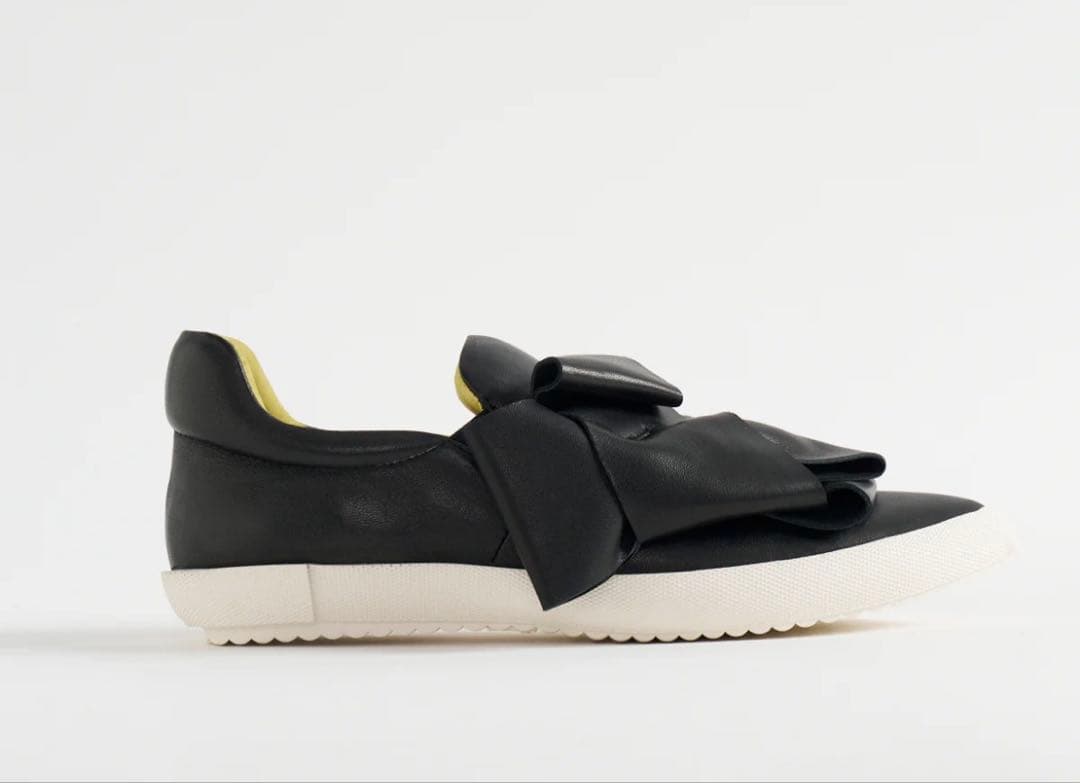 MANAリボンスニーカー BLACK 38size 24㌢　新品