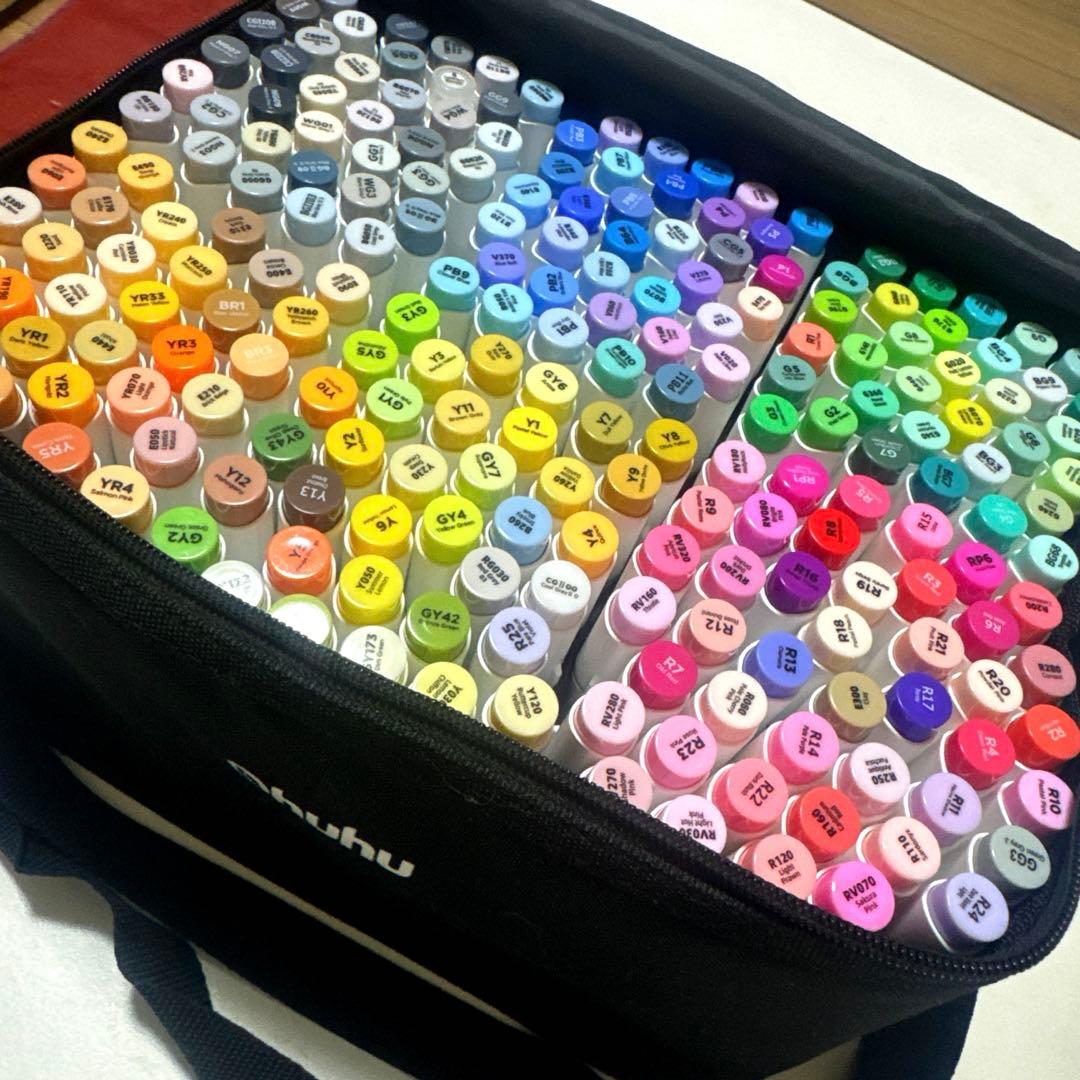 Ohuhu アルコールマーカー　216色　筆