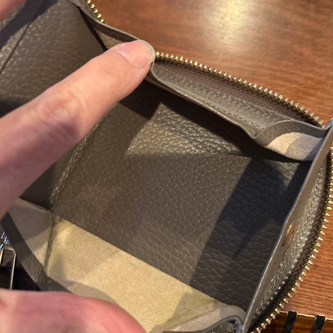 ハースケジュール　二つ折り財布