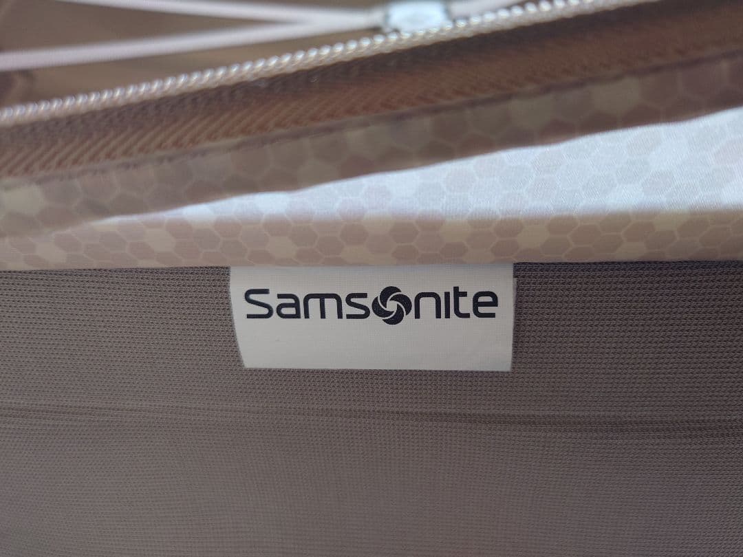 サムソナイト　コスモライト3.0 スピナー　94L