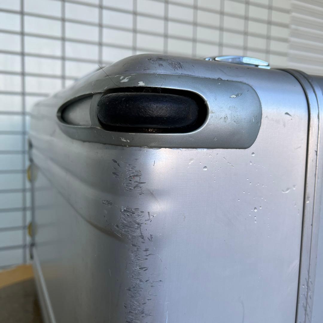 ZEROハリーバートンのキャリーバッグです