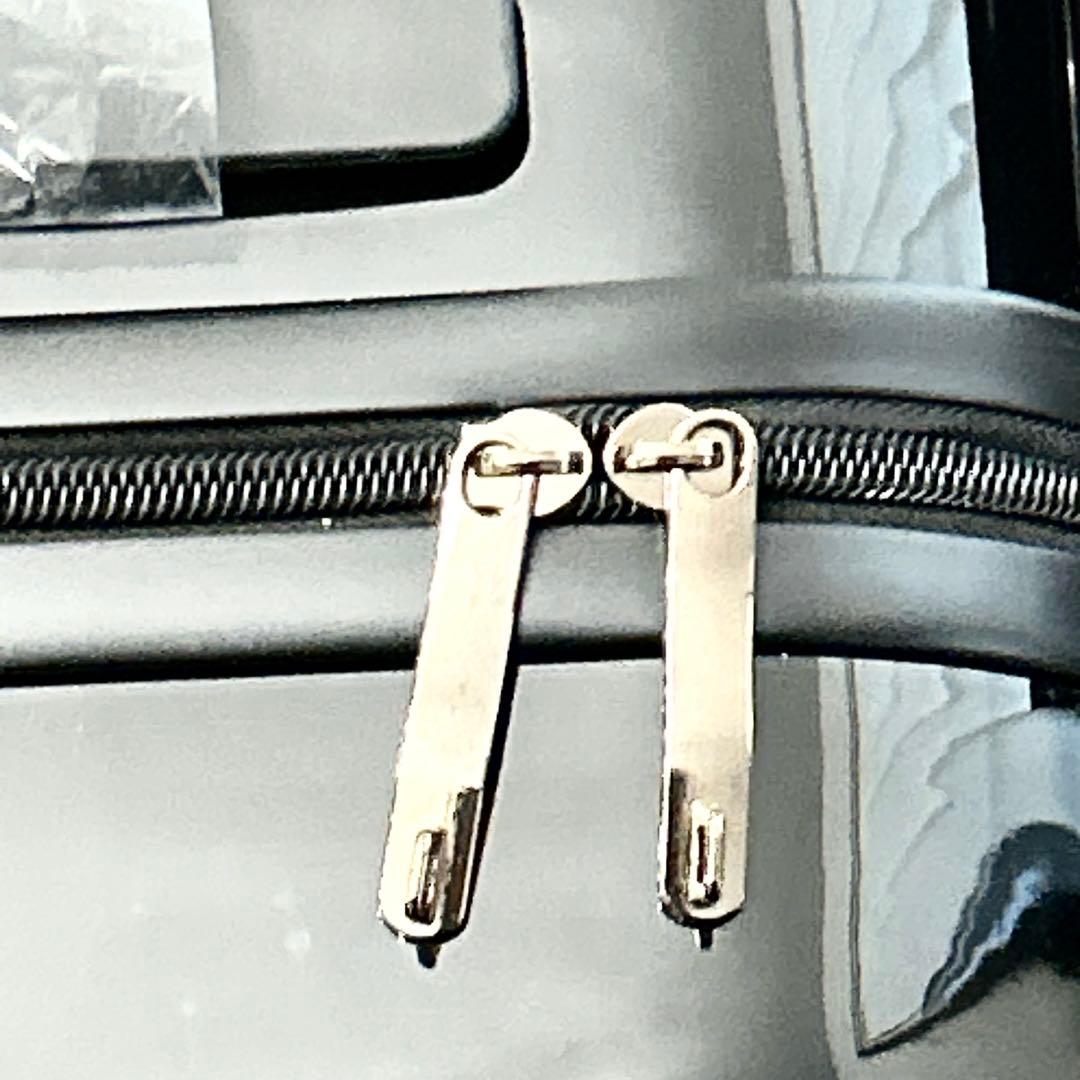 メルセデスベンツ　キャリーケース　35ℓ 2.3日用　ダイヤルロック　黒