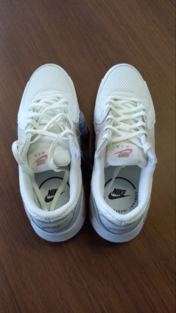 ナイキ　ウィメンズ　エアマックス エクシー