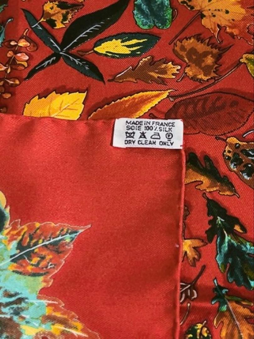 エルメス　HERMES カレ40 スカーフ　未使用品