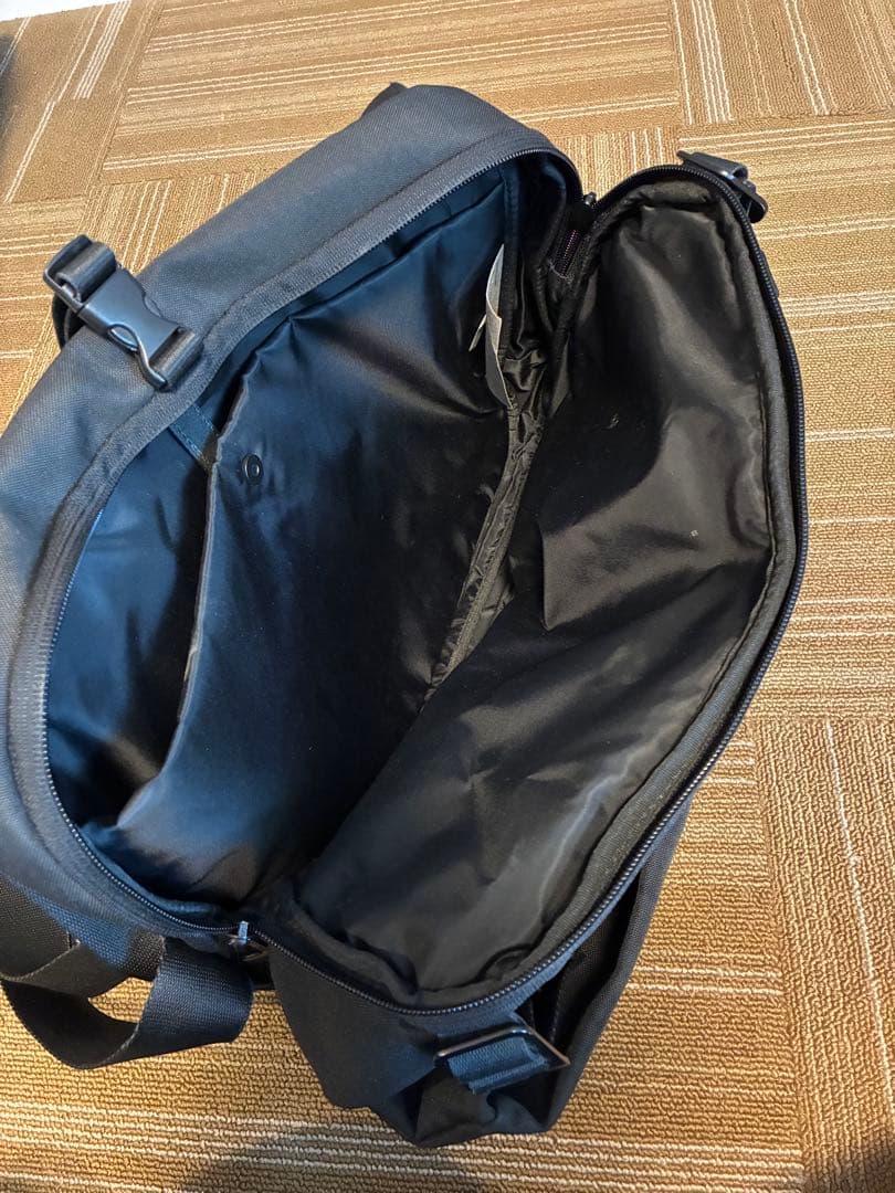 Cote&Ciel コートエシエル メッセンジャーバッグ