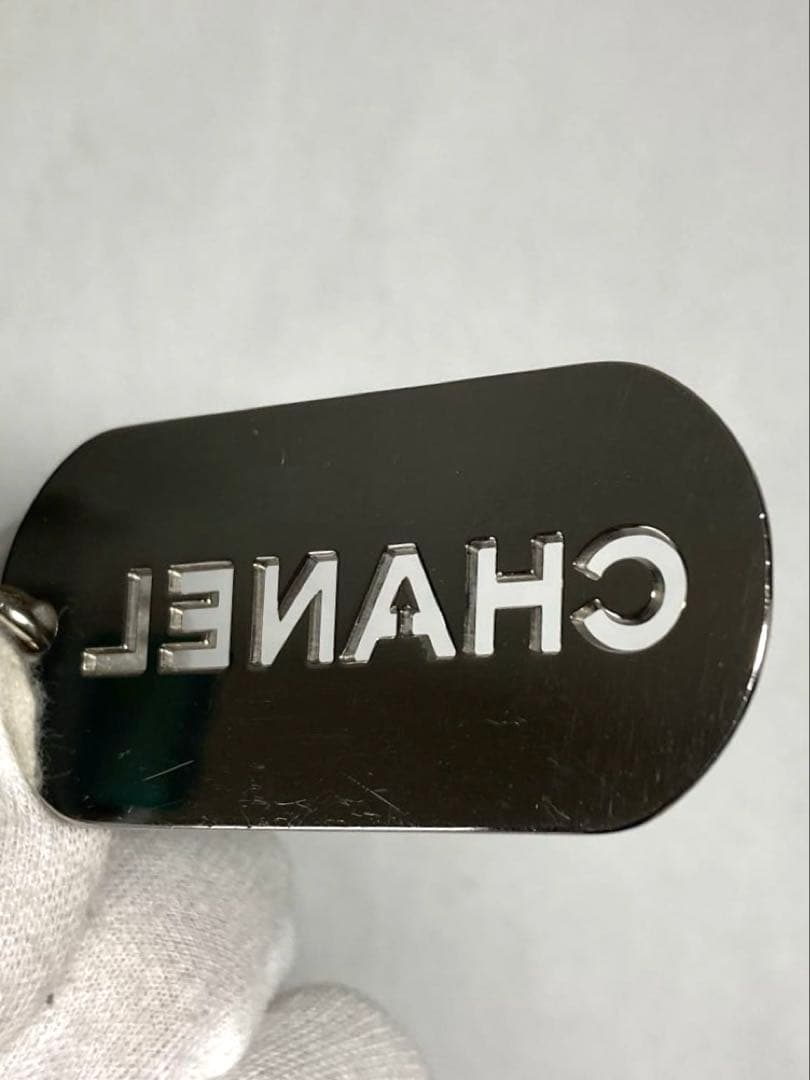 CHANEL シャネル　ロゴプレート　キーホルダー　チャーム