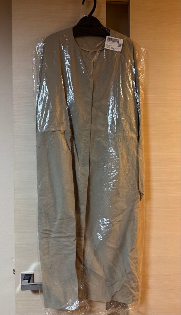 新品　BEARDSLEYバルーン袖フレアーコート　ベージュ ウエスト調整可能