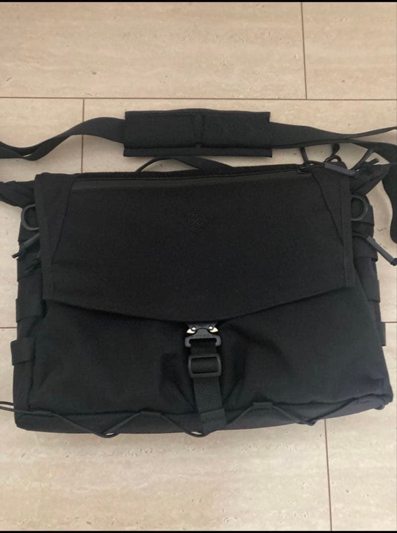 田村装備開発　メッセンジャーバック