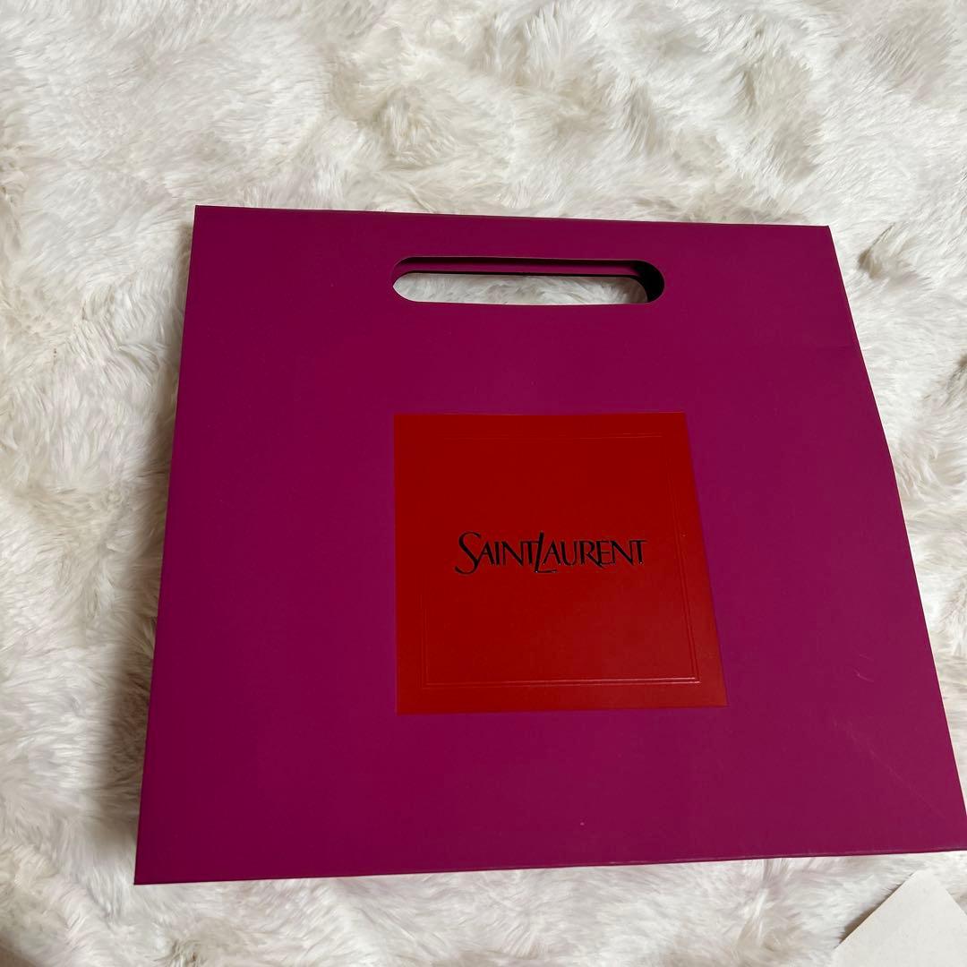 【新品】SAINT LAURENT メンズ　二つ折り財布　ウォレット