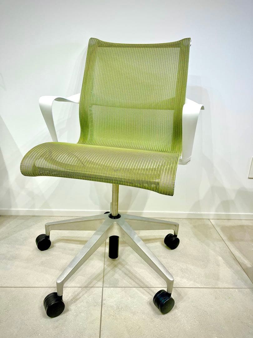 ハーマンミラー セトゥーチェア