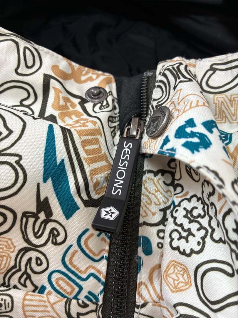美品　SESSIONS 総柄　BURTON スノーボードウェア 上下セット　Ｌ