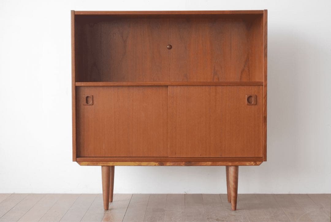 【出品2/10まで】 北欧ヴィンテージ　デンマーク　チーク　キャビネット