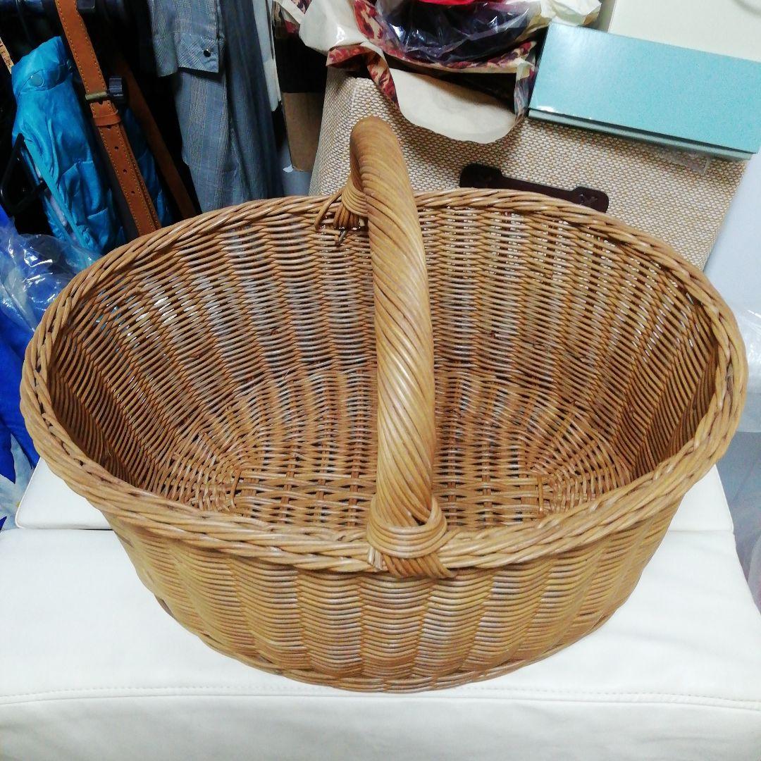 大きな編み籠　バケット