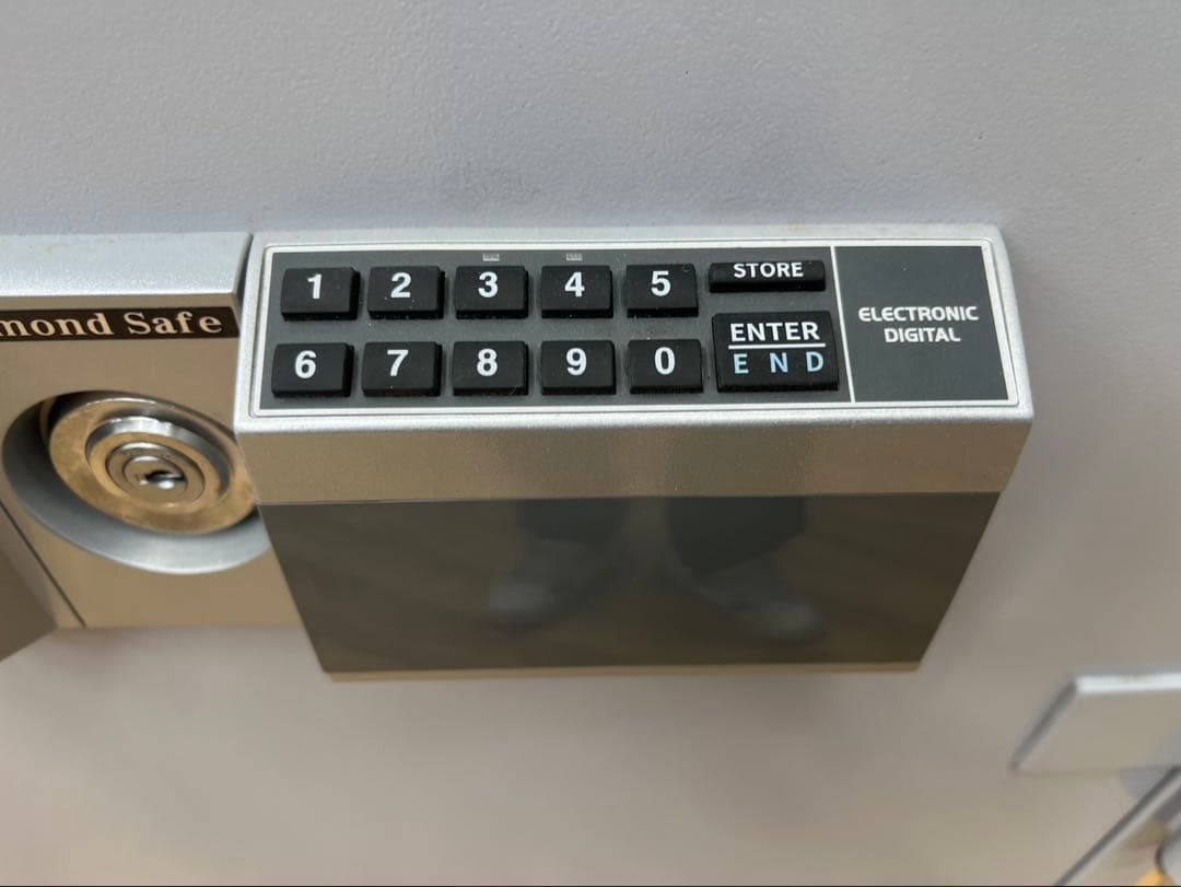 窝*头様 SK323☆ダイヤセーフ☆耐火金庫☆ETS130☆業務用☆24年☆テン