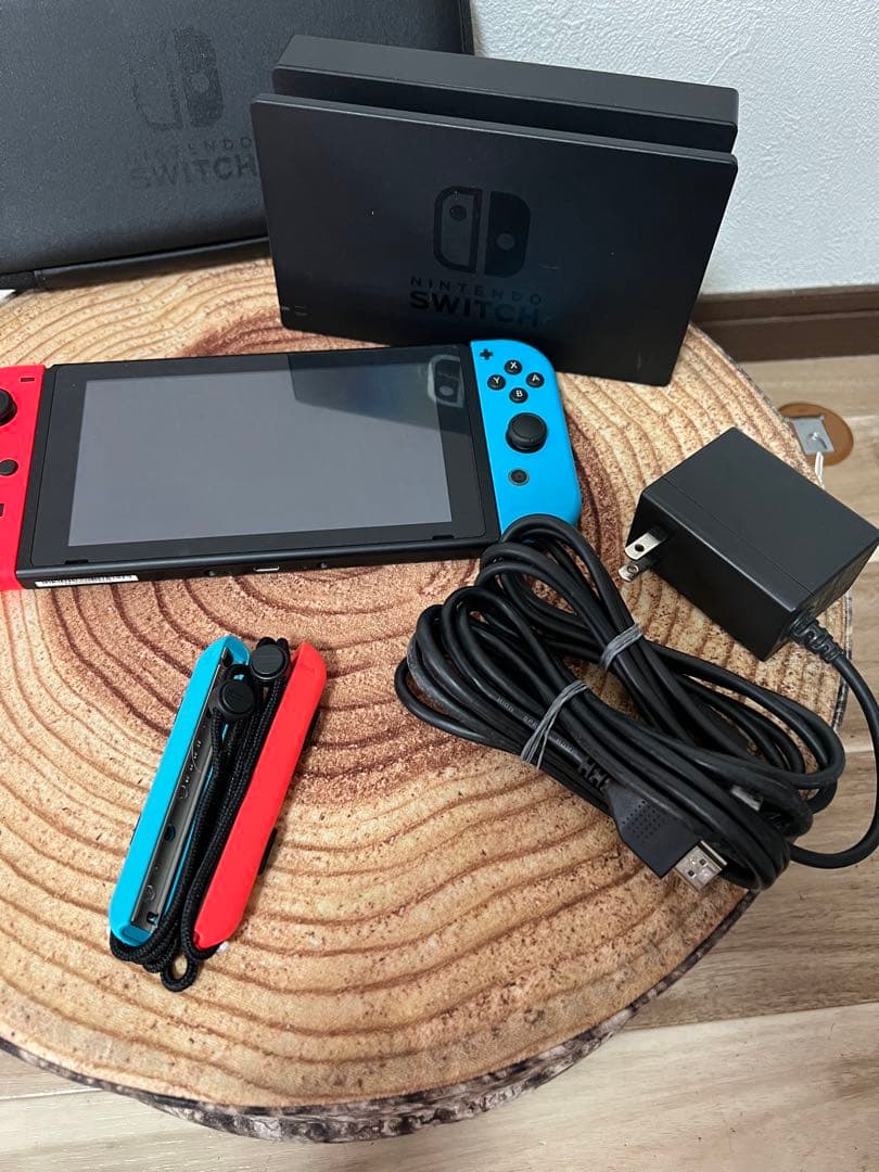Nintendo Switch ニンテンドースイッチ本体RED/BLU 箱無し①