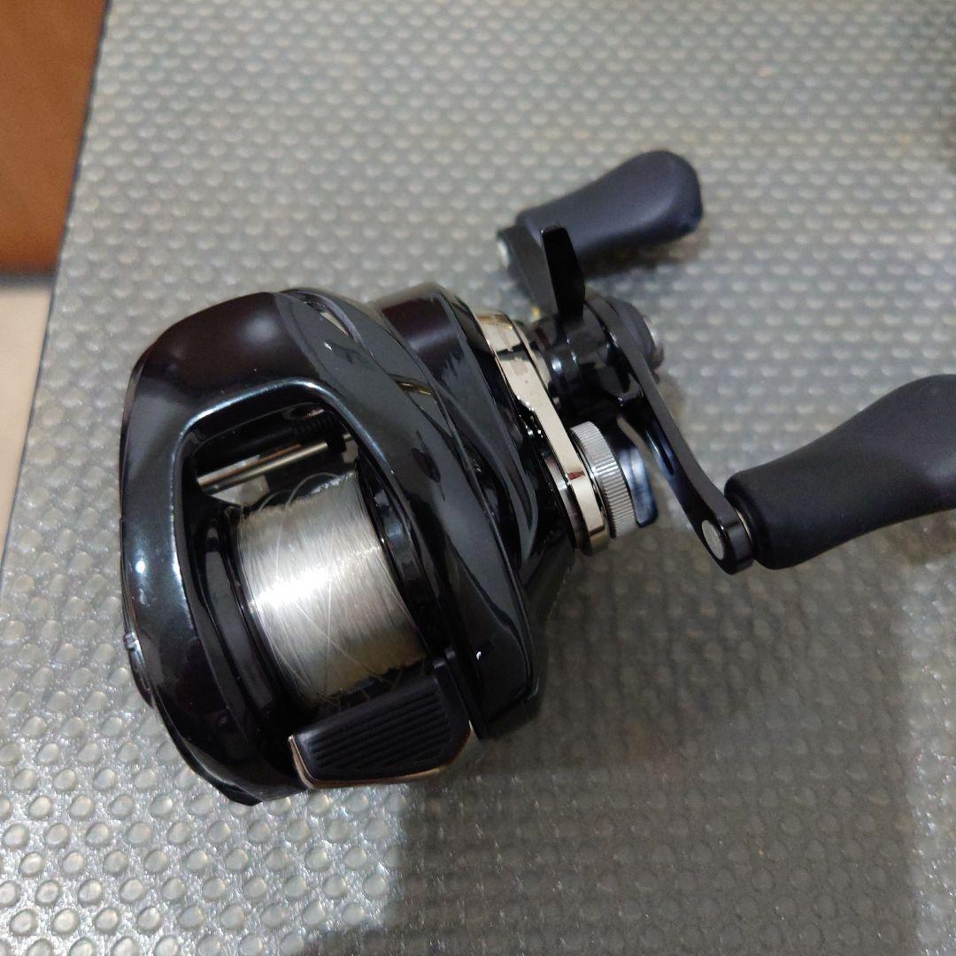 シマノ 24メタニウムDC70XG右 箱説全てあり、使用数回の後保管