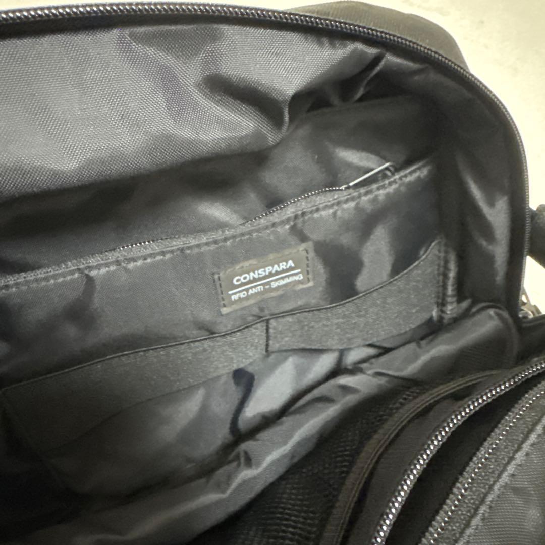 【美品】CONSPARA　最強トラベル　防刃ボディバッグ　TSAロック付き　黒