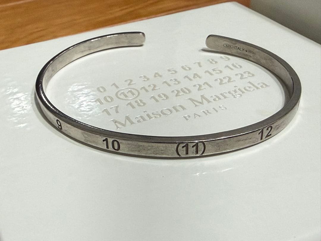 【1/18まで】Maison Margiela シルバーバングル