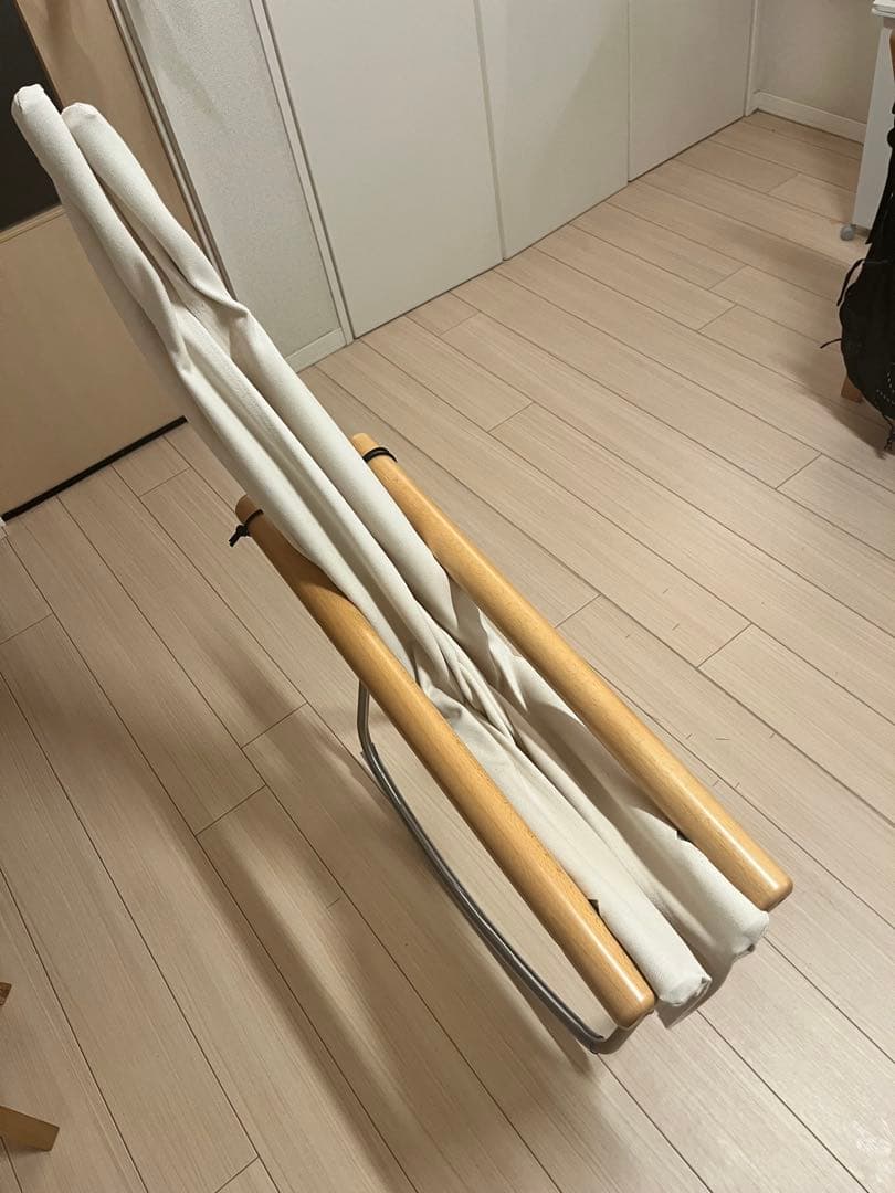 ニーチェア Xロッキング ホワイトキャンバスチェア