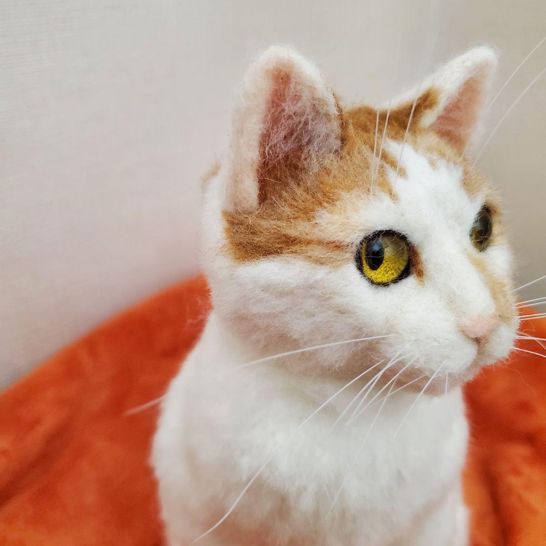 羊毛フェルト猫　ハンドメイド　茶白ハチワレ