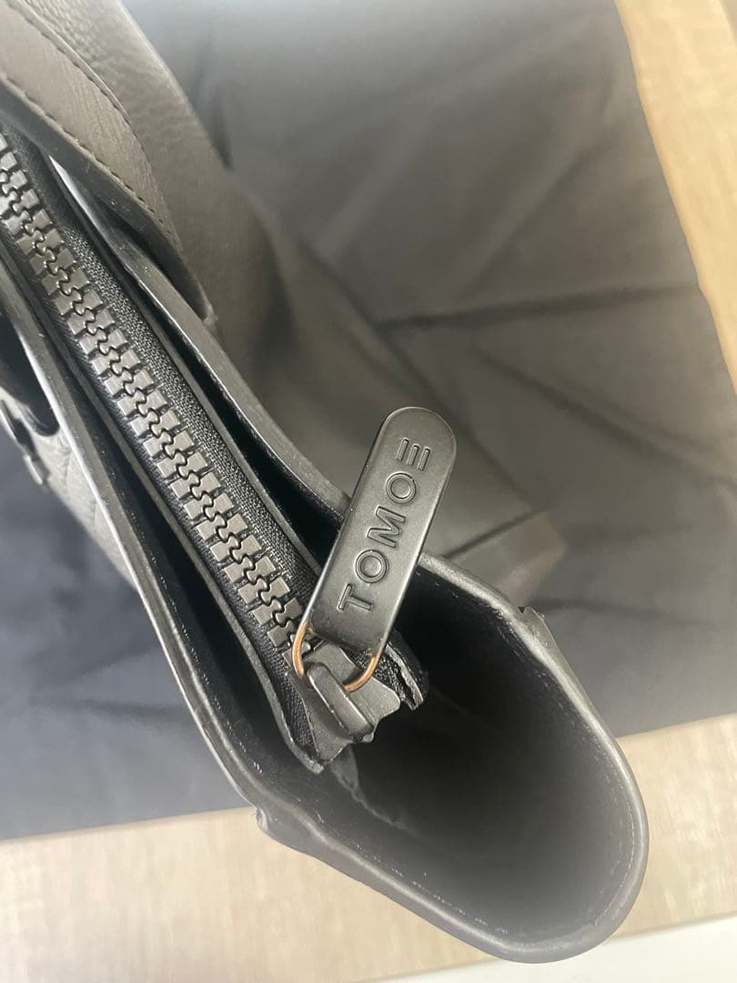 年末値下げ　TOMOE INTRO LTO_R1 レザートートバッグ　美品
