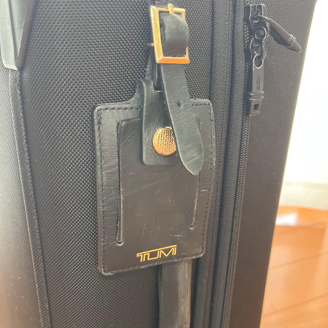 TUMI ALPHA インターナショナル デュアルアクセス ブラックゴールド