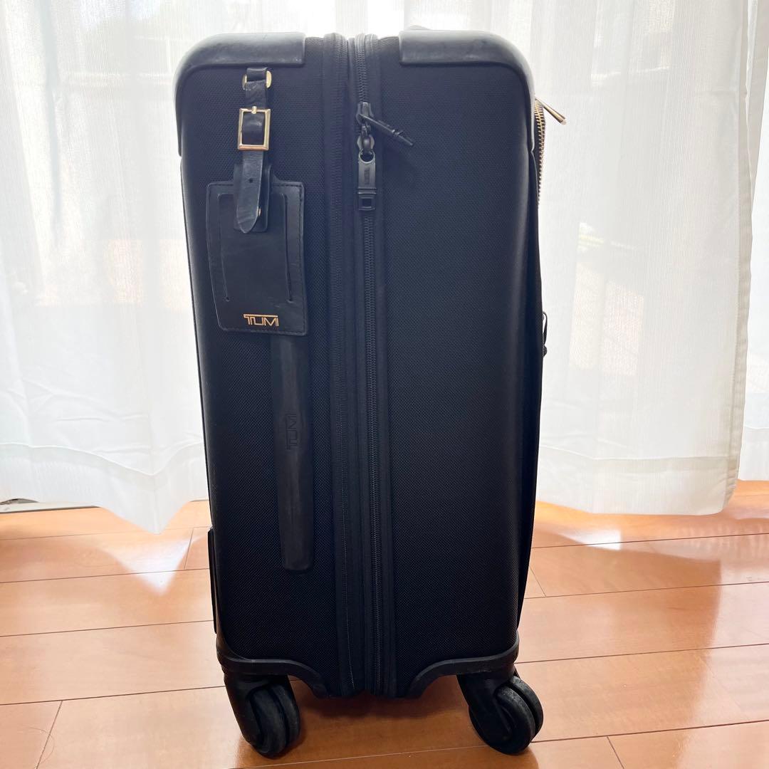 TUMI ALPHA インターナショナル デュアルアクセス ブラックゴールド