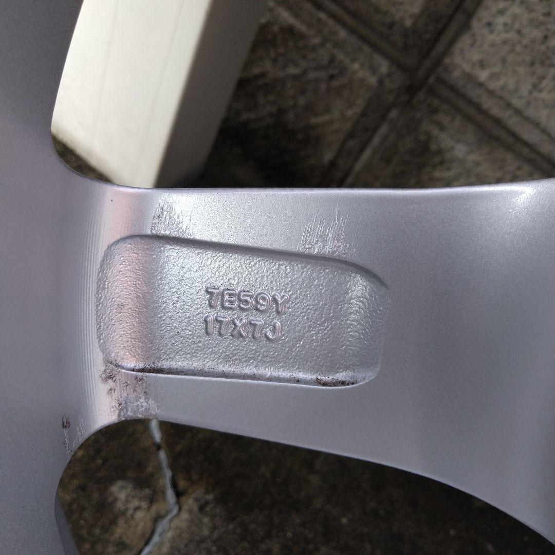 スタッドレスタイヤ17インチ