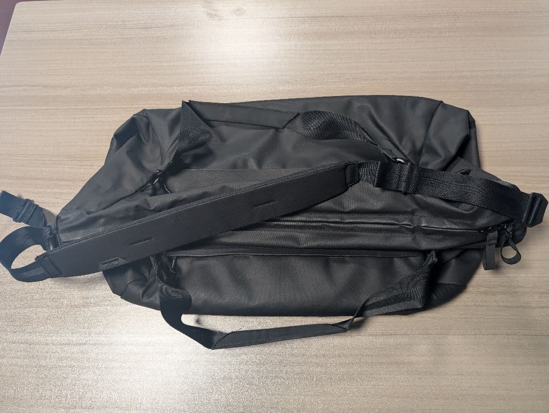 Peak Design ブラックボストンバッグ 35L