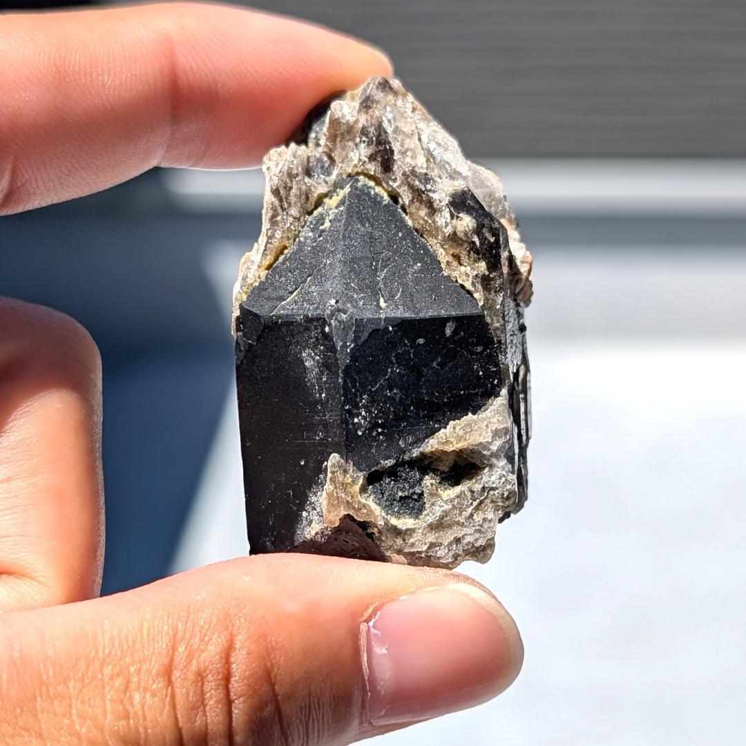 一点物 激レア ドリームモリオン 原石 山東省産 黒水晶 58g お守り効果