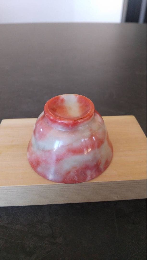 鶏血石