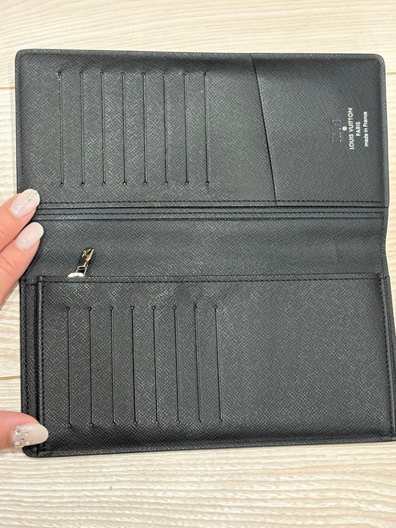 ゆ*ん様 【極美品 近年モデル】ルイヴィトン ブラザ 長財布 タイガ レザー R