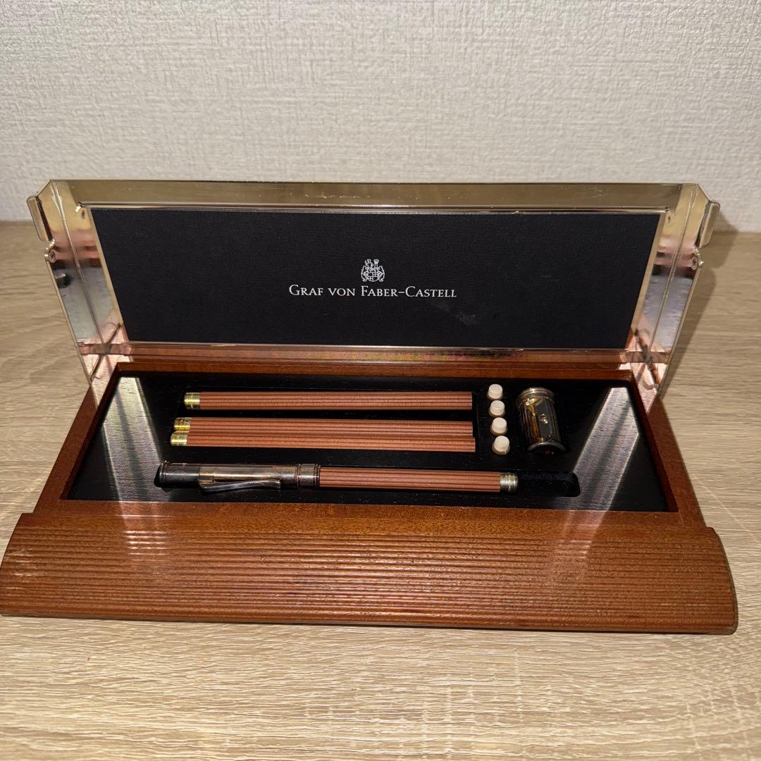 tons 　Graf von Faber-Castell 鉛筆セット